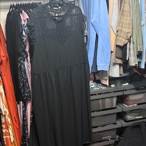 Haggar Black Lace Midi Dress